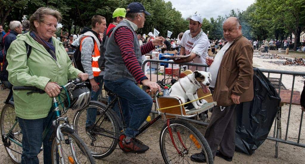 French are rude? Protest?