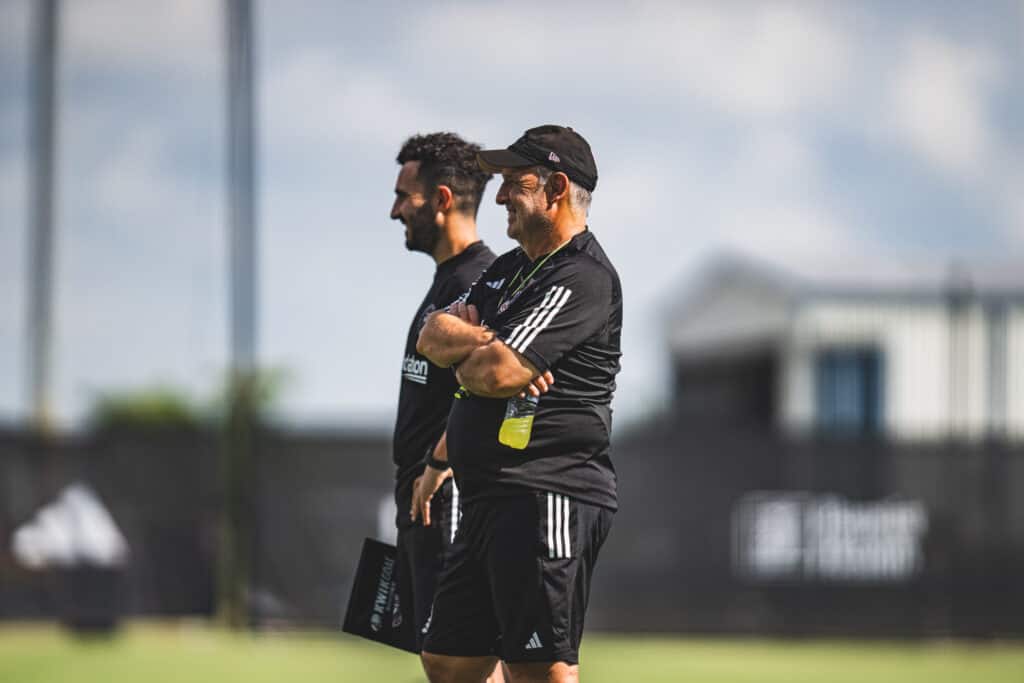 Gerardo Martino supervising a training of the transformed Inter Miami team